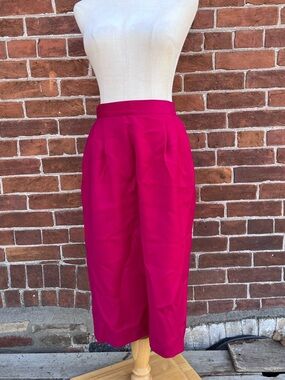 Vintage ‘80s High-Waist Fuchsia Pencil Skirt